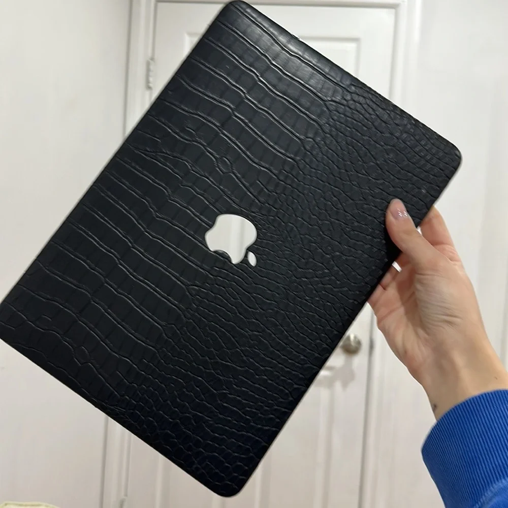 Faux Crocodile Macbook Air 13 Case 💻